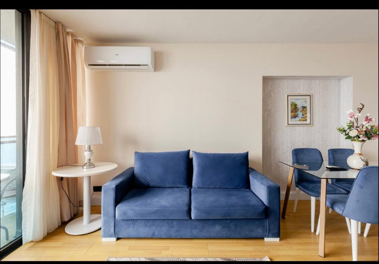 Black Sea Luxury Towers Hotel Batoemi Buitenkant foto