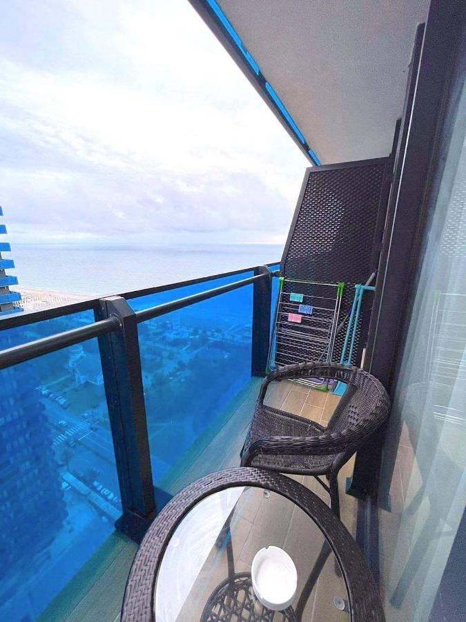 Black Sea Luxury Towers Hotel Batoemi Buitenkant foto