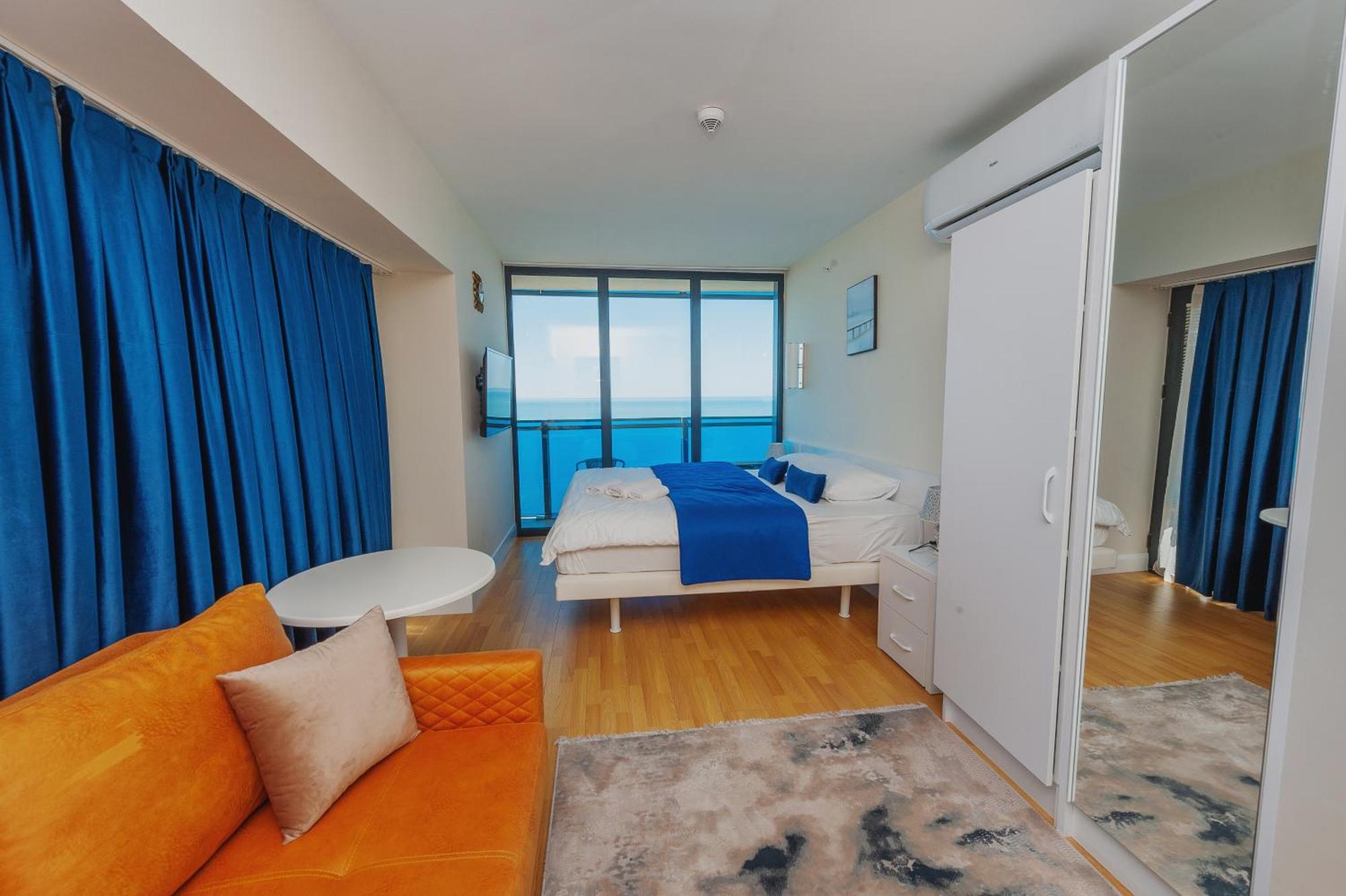 Black Sea Luxury Towers Hotel Batoemi Buitenkant foto