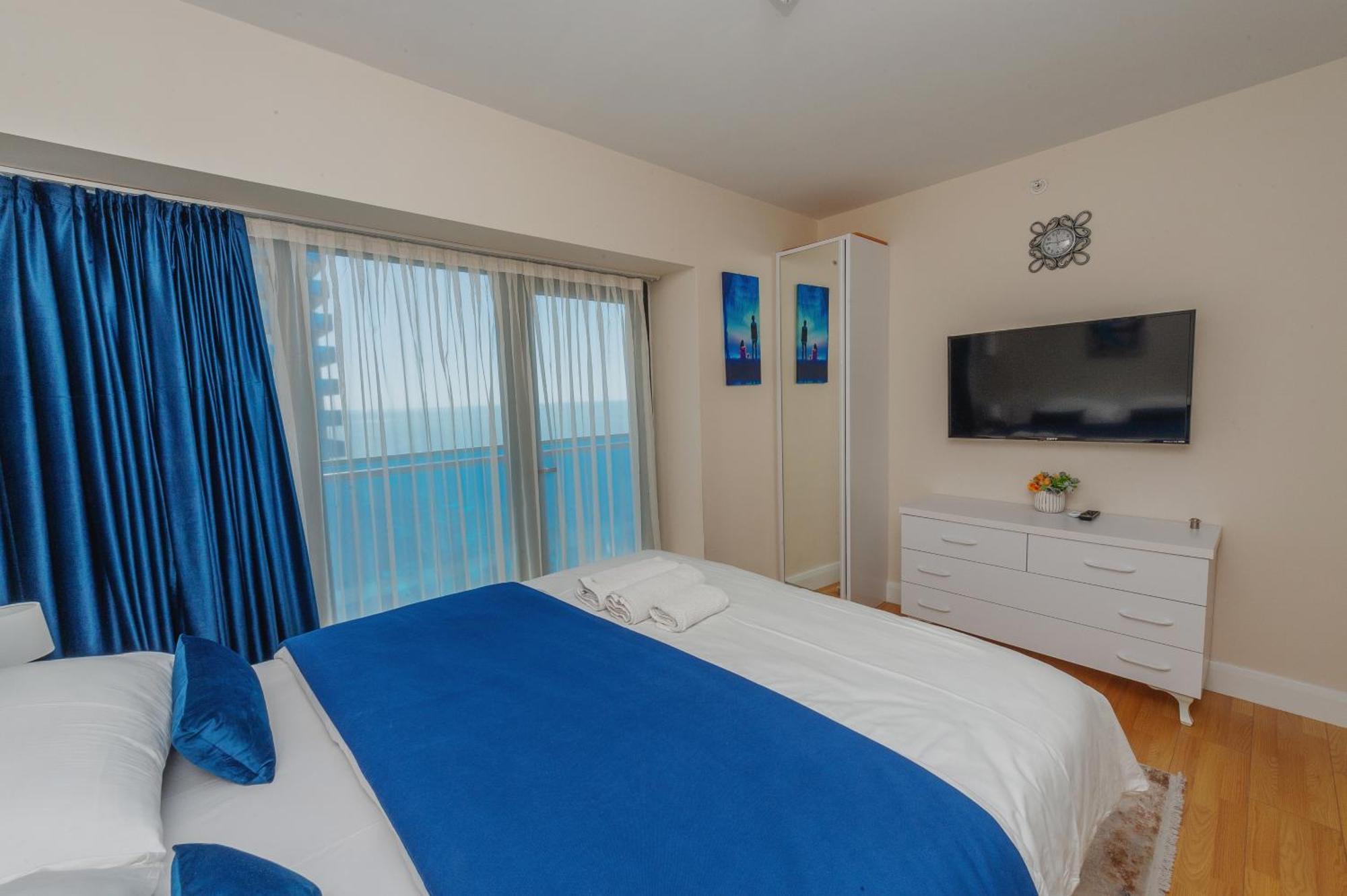 Black Sea Luxury Towers Hotel Batoemi Buitenkant foto